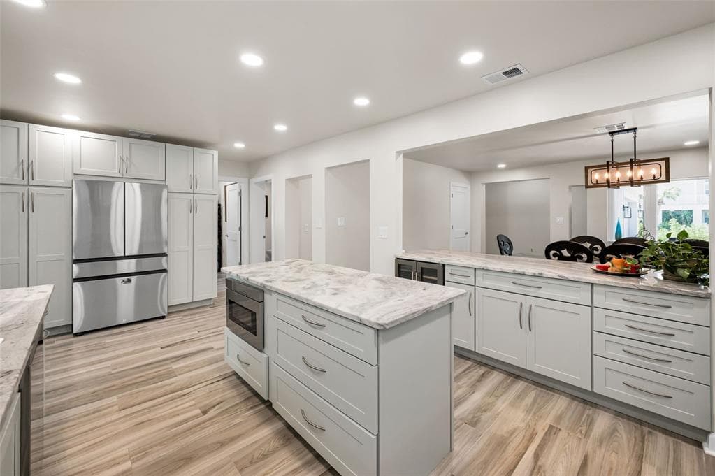 1620 SEA BREEZE DRIVE photo 25