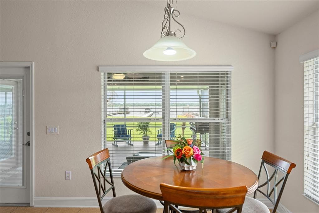 4111 ISLAND LAKES DRIVE photo 18