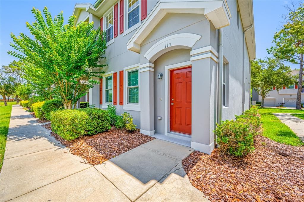 10409 CRIMSON PARK LANE 110 photo 2