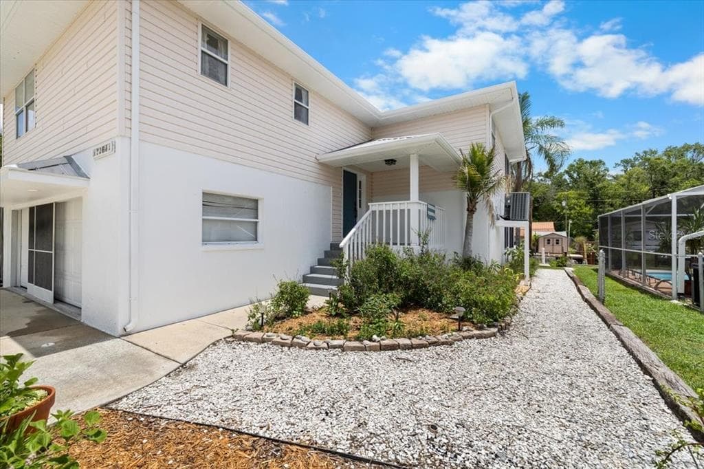 7264 ABERDEEN COURT photo 3
