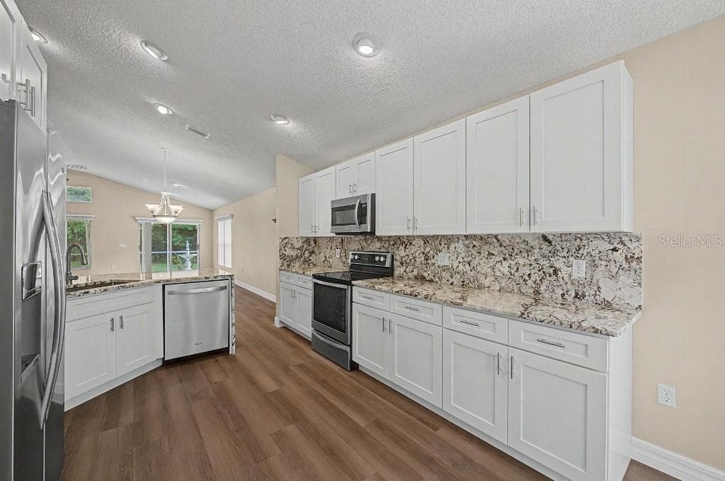 1812 ORCHARDGROVE AVENUE photo 18