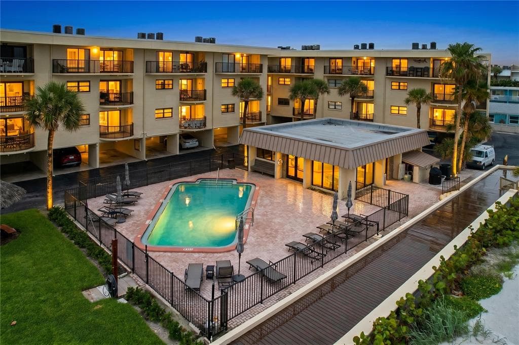 3500 GULF BOULEVARD 203 photo 4