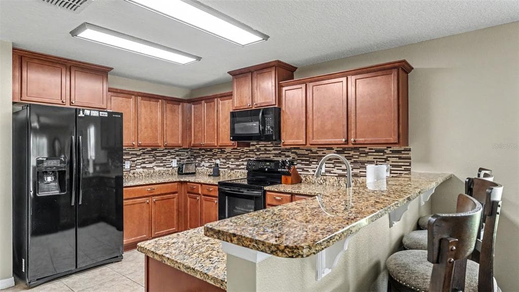 2121 GENEVA DRIVE photo 9