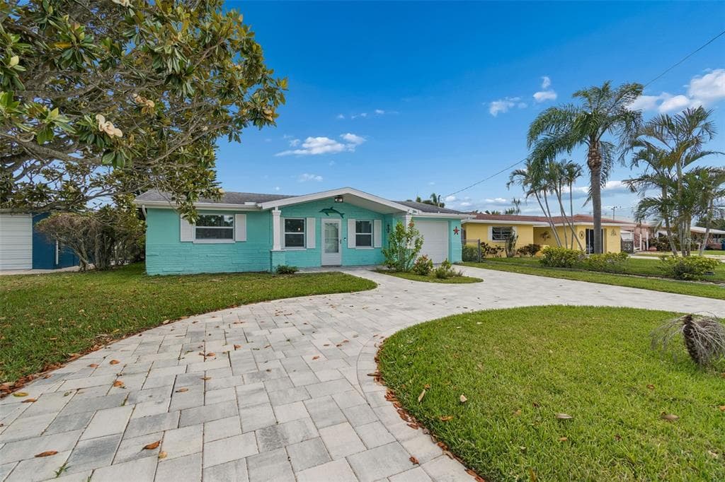 4234 FLORAMAR TERRACE photo 1
