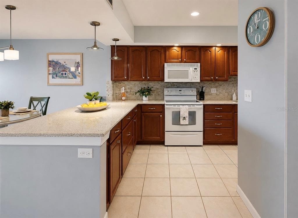 810 BAHIA DEL SOL DRIVE 16 photo 13