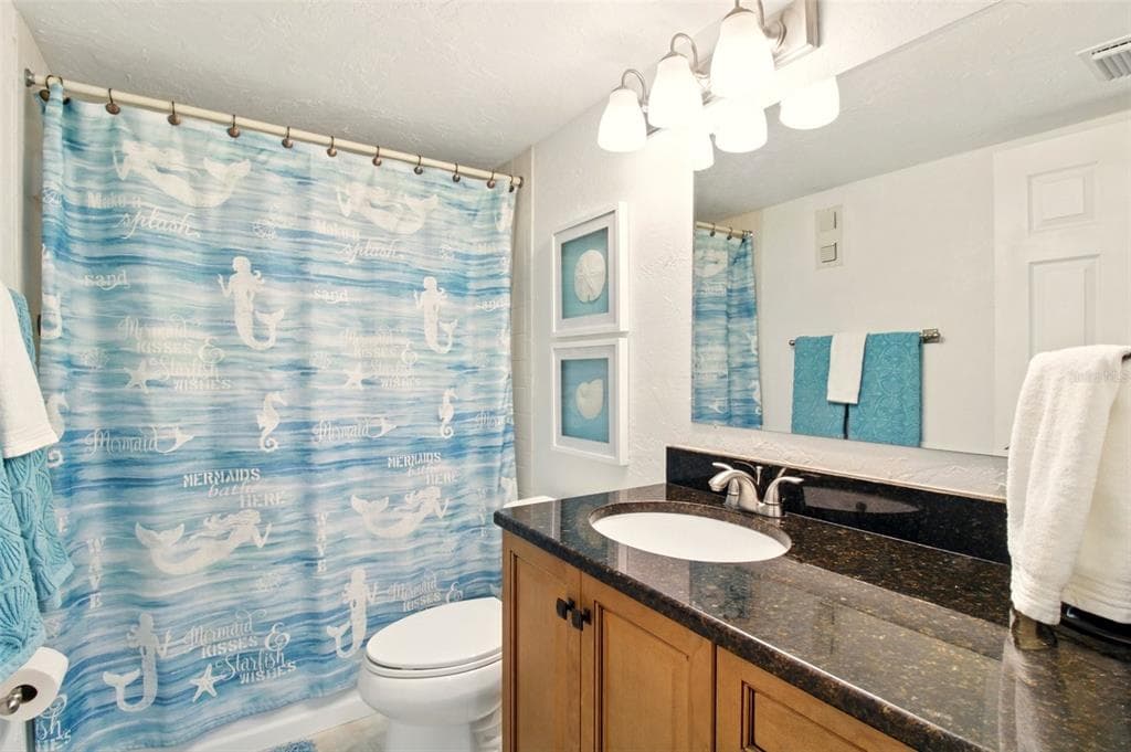 7625 SUN ISLAND DRIVE S 304 photo 18