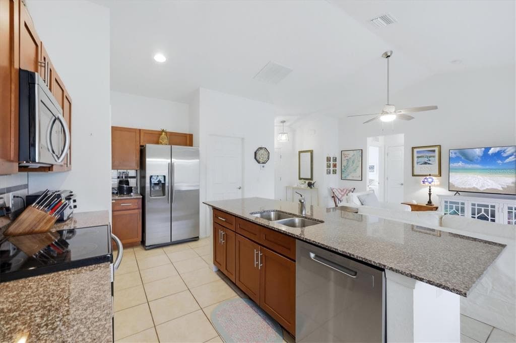 150 BAYTREE DRIVE photo 15