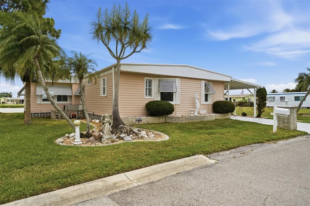 520 IMPERIAL DRIVE photo 2