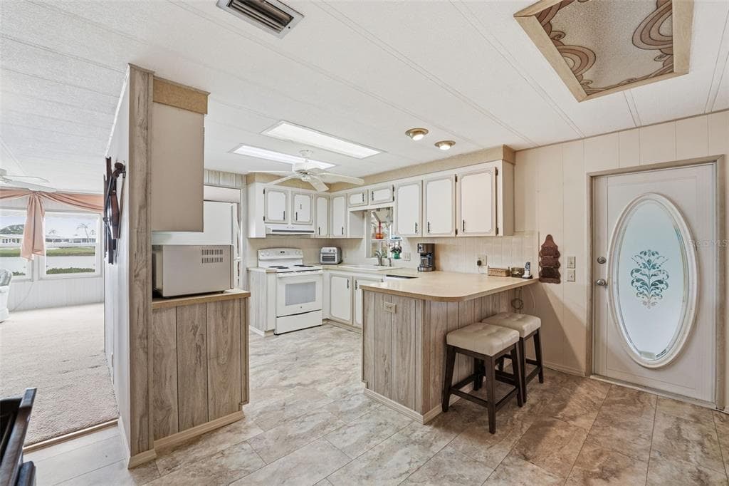 520 IMPERIAL DRIVE photo 7