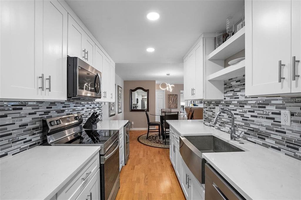 10355 PARADISE BOULEVARD 1010-1011 photo 6