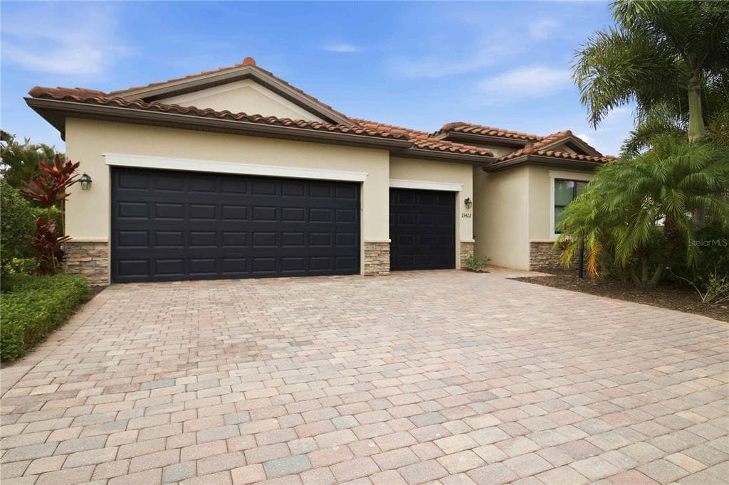 13422 SAW PALM CREEK TRAIL photo 3