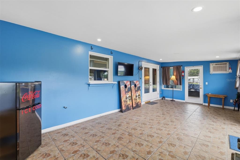 421 WATERVIEW DRIVE photo 22