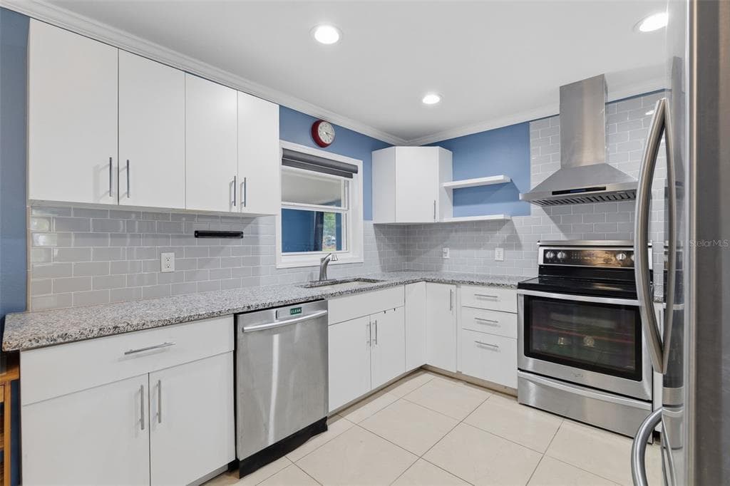 421 WATERVIEW DRIVE photo 7