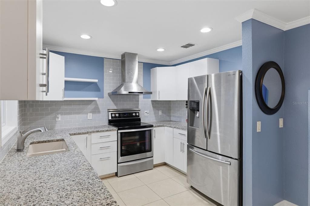 421 WATERVIEW DRIVE photo 9