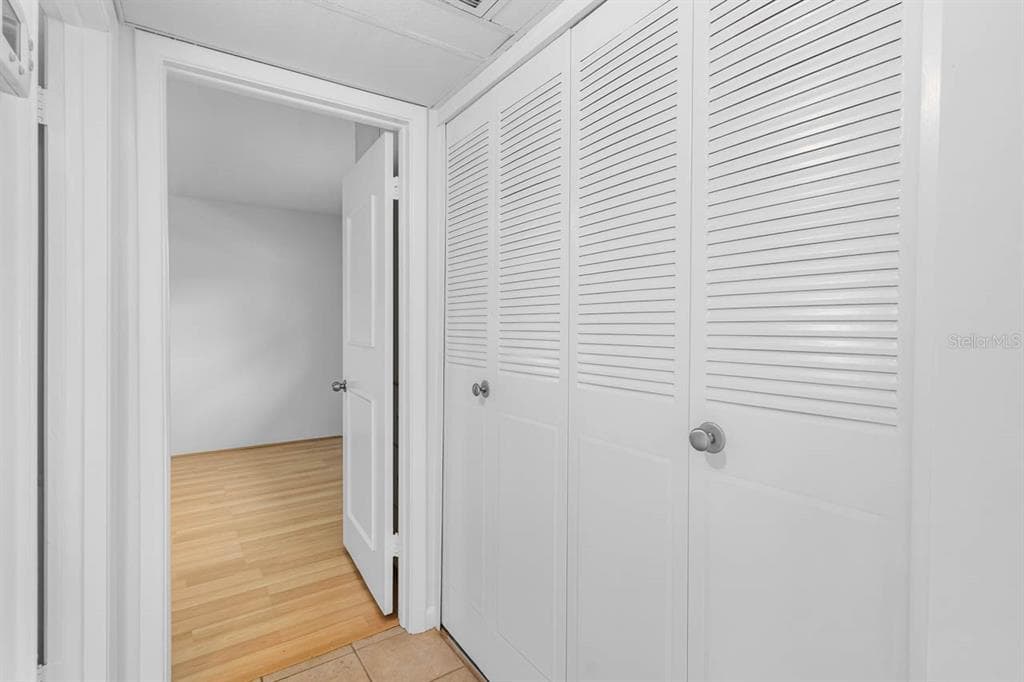 1901 ANDOVER WAY 38 photo 14