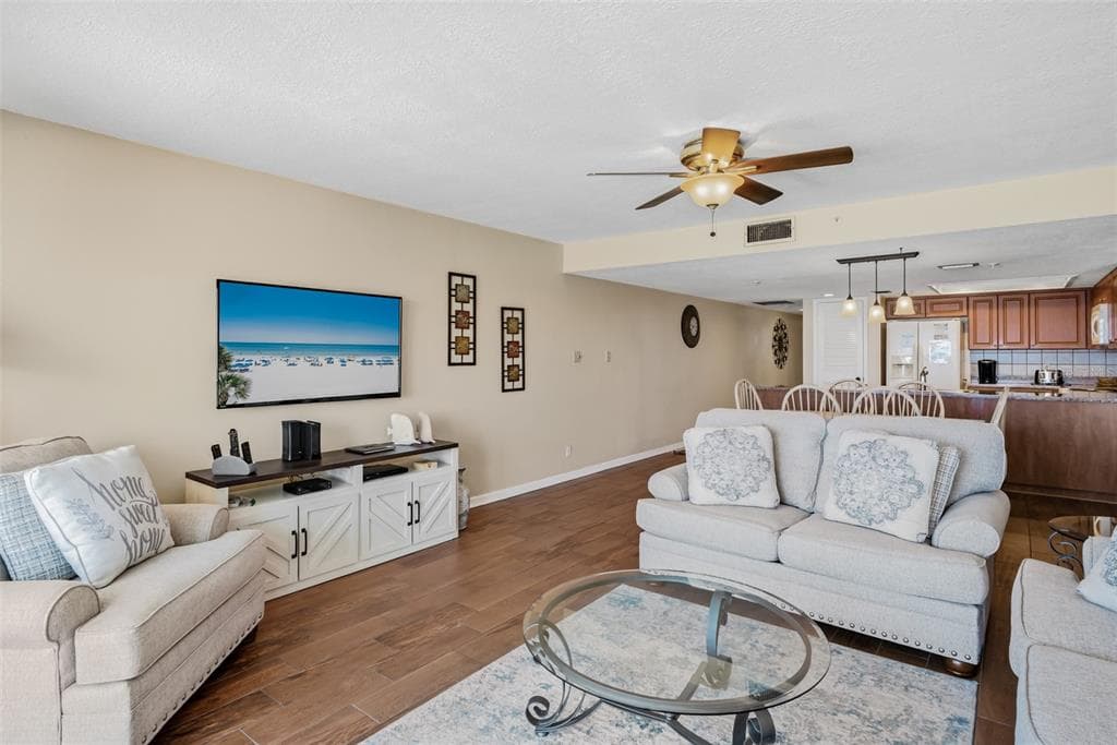 17200 GULF BOULEVARD 202 photo 10
