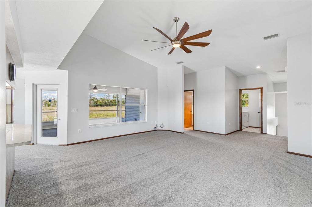 5247 TROPICAL POINT photo 21