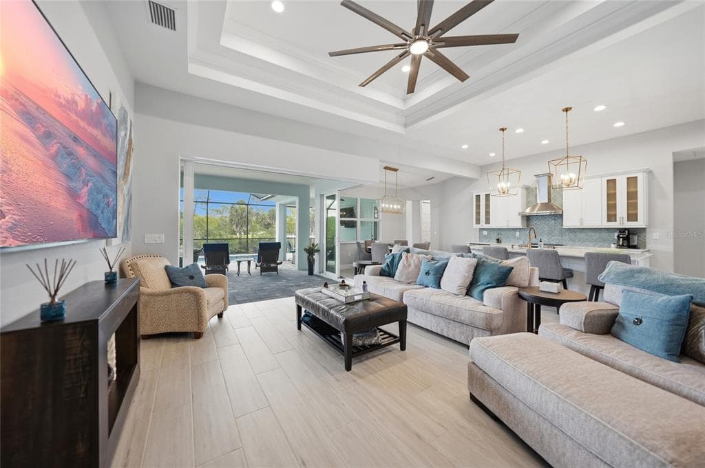 1411 LIGGETT CIRCLE photo 8