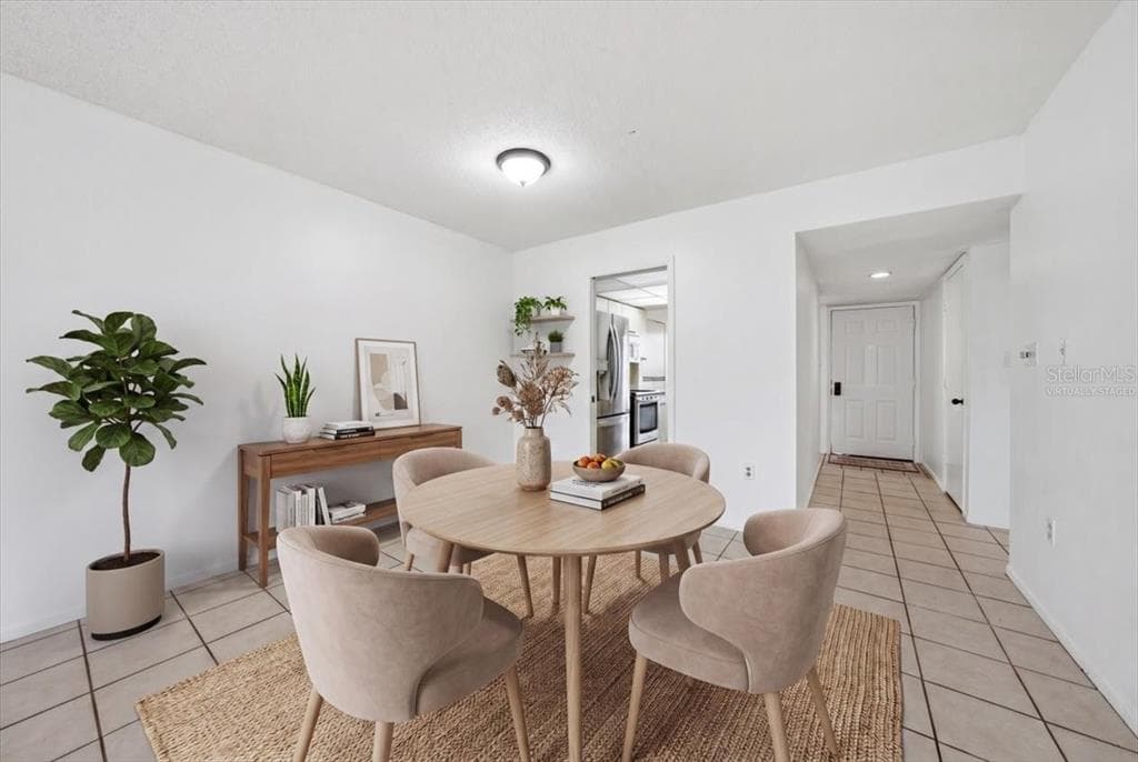1332 PASADENA 102 photo 10