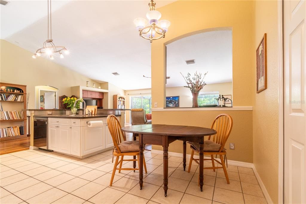 5769 E PRICE BOULEVARD photo 22