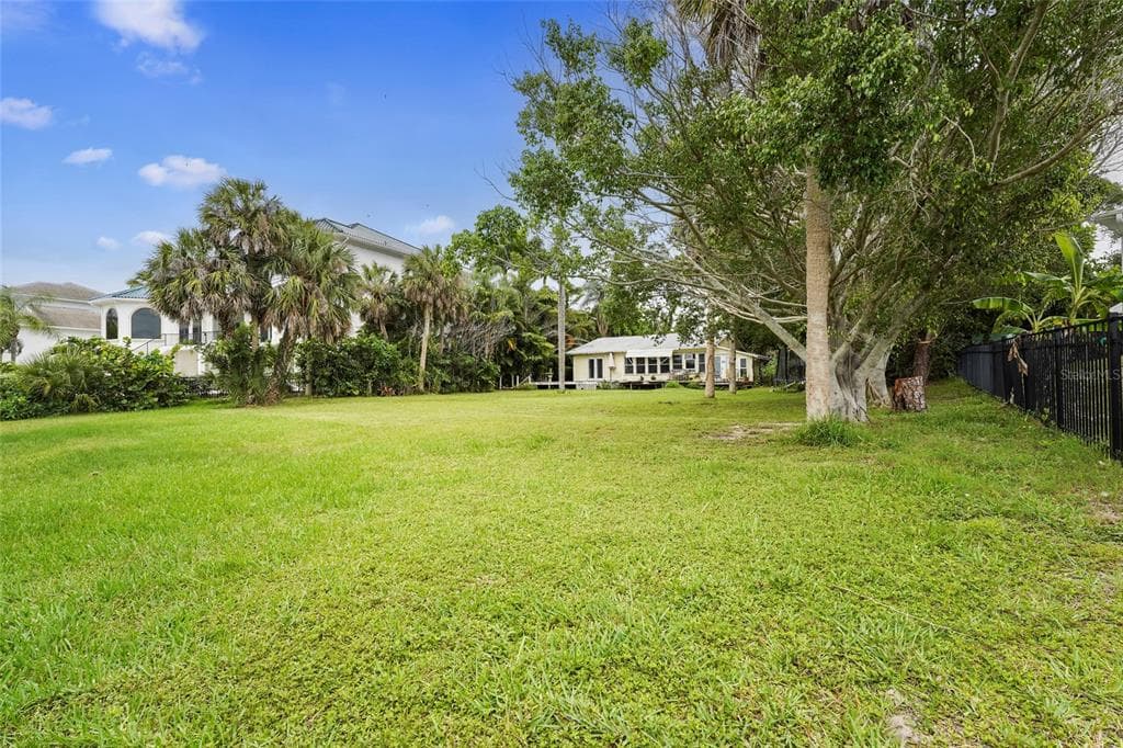 7538 WESTMORELAND DRIVE photo 4