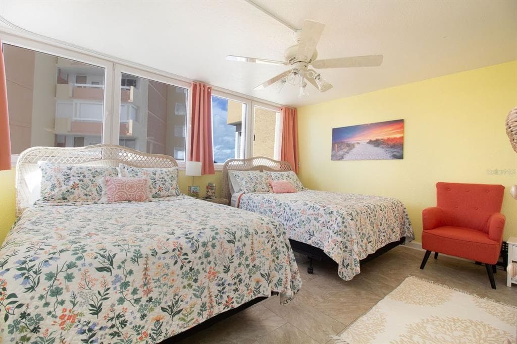 17920 GULF BOULEVARD 301 photo 17