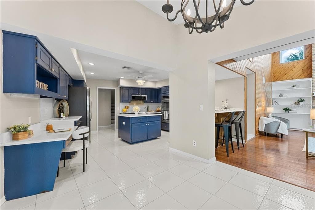 1589 MARY LANE photo 13
