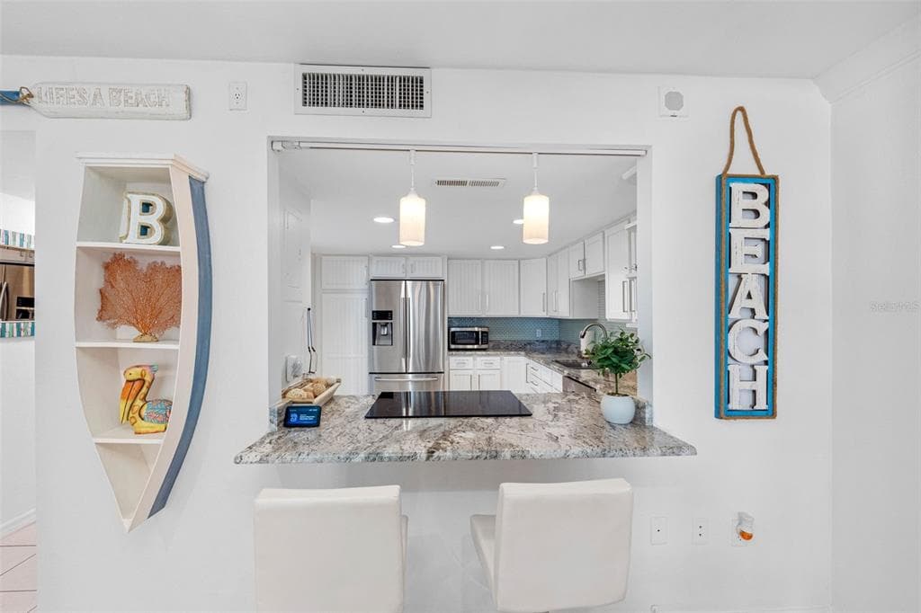 17920 GULF BOULEVARD 302 photo 9