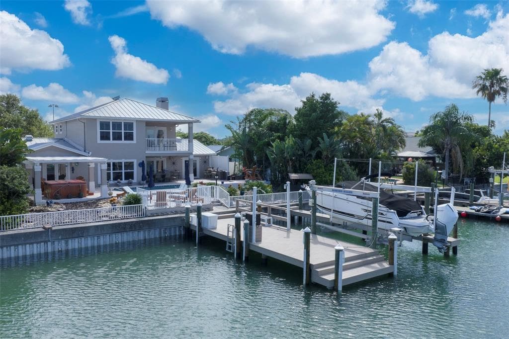 311 S ISLE DRIVE photo 6