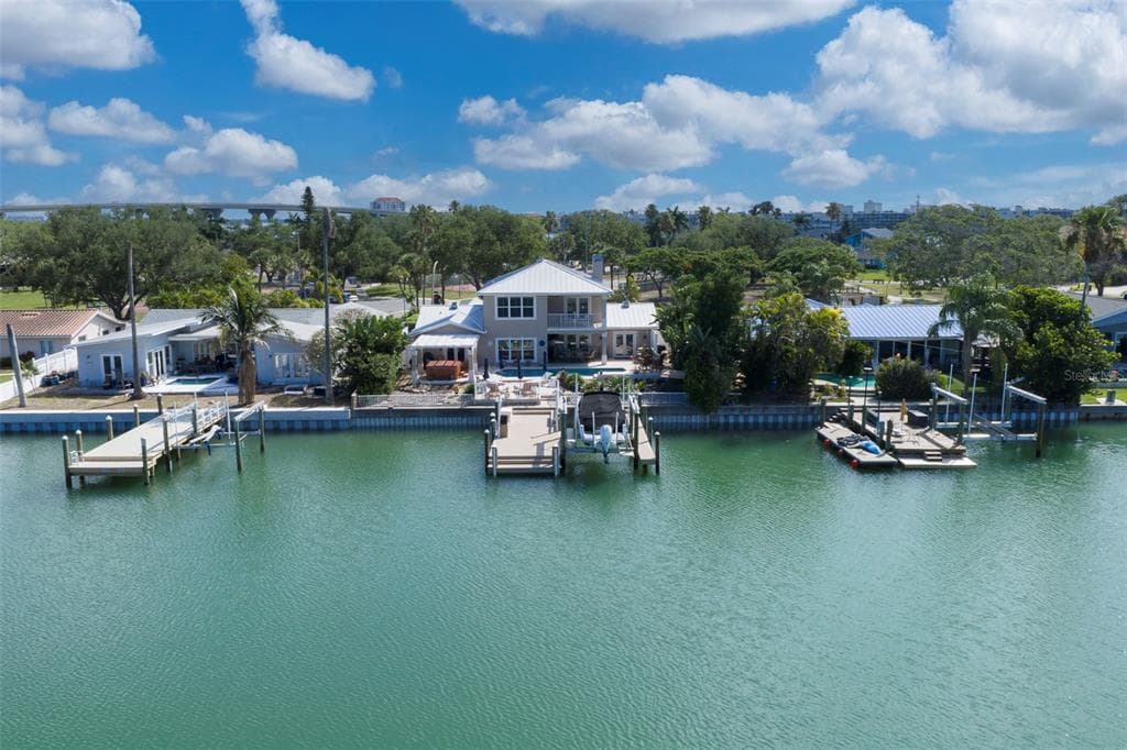 311 S ISLE DRIVE photo 8