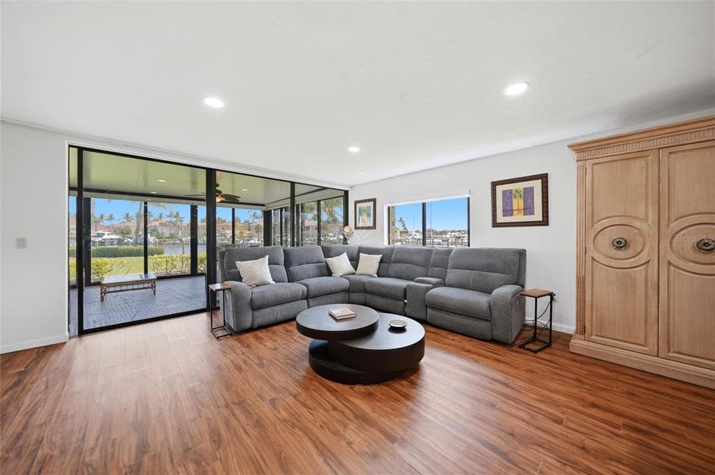3230 SOUTHSHORE DRIVE 34A photo 16