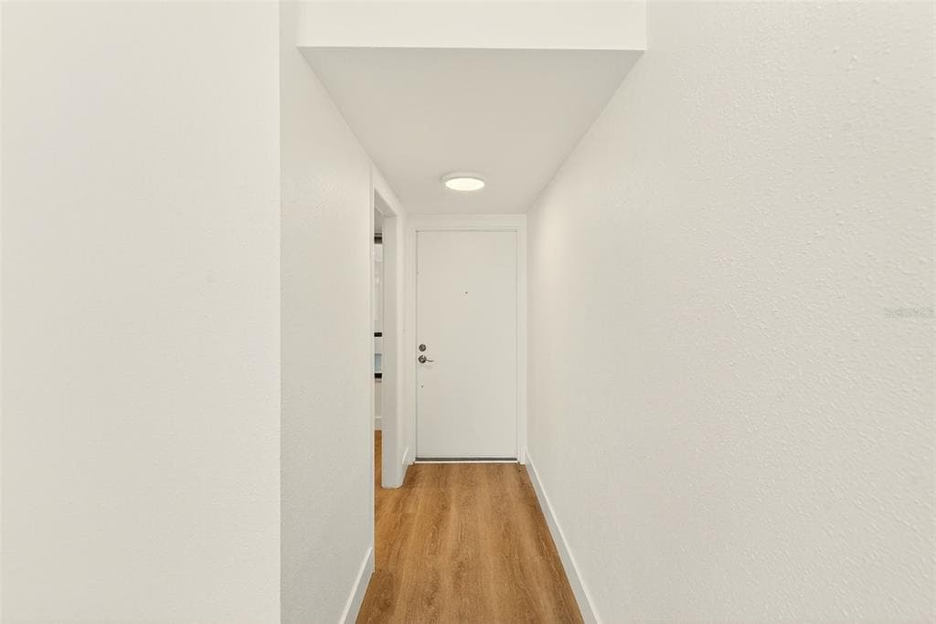 16308 GULF BOULEVARD 103 photo 3