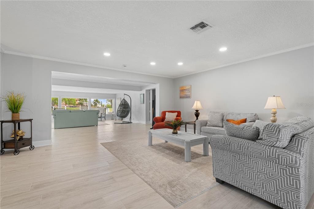 2211 PALM TREE DRIVE photo 23