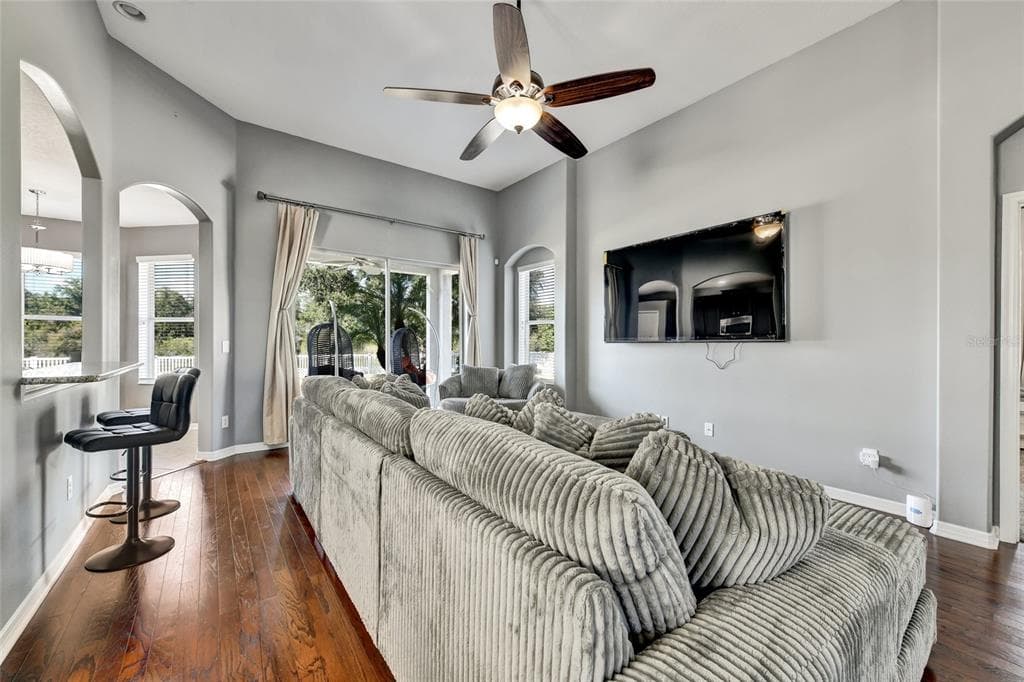 7514 FOREST MERE DRIVE photo 9