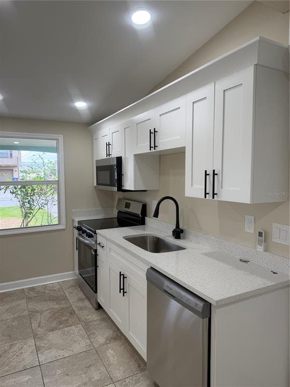 13423 SUSAN DRIVE photo 7