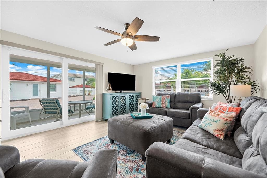 6154 MIDNIGHT PASS ROAD B1 photo 16