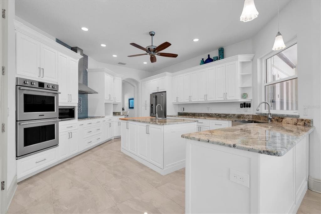811 BIRDIE WAY photo 6