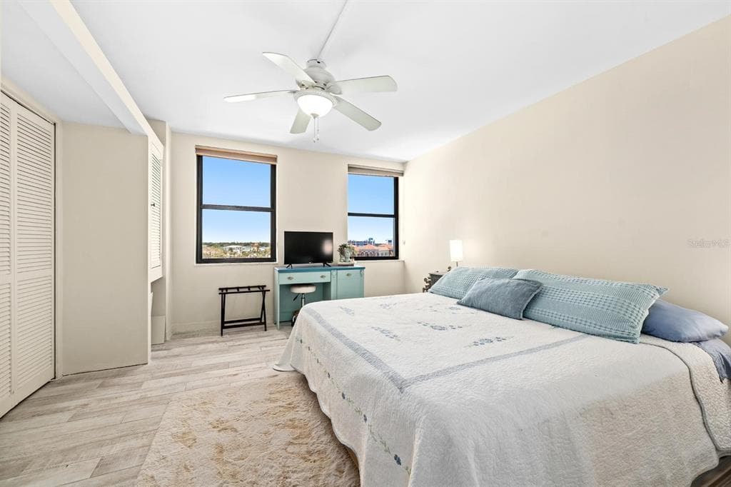 10355 PARADISE BOULEVARD 512 photo 14