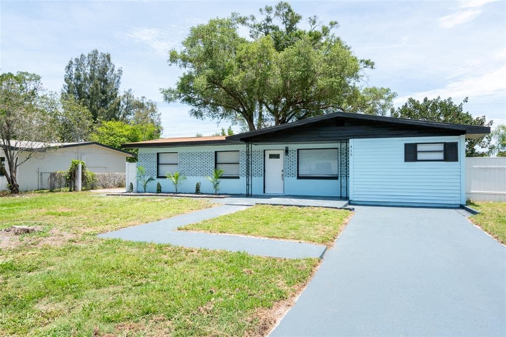 415 COUNTRY CLUB DRIVE photo 3