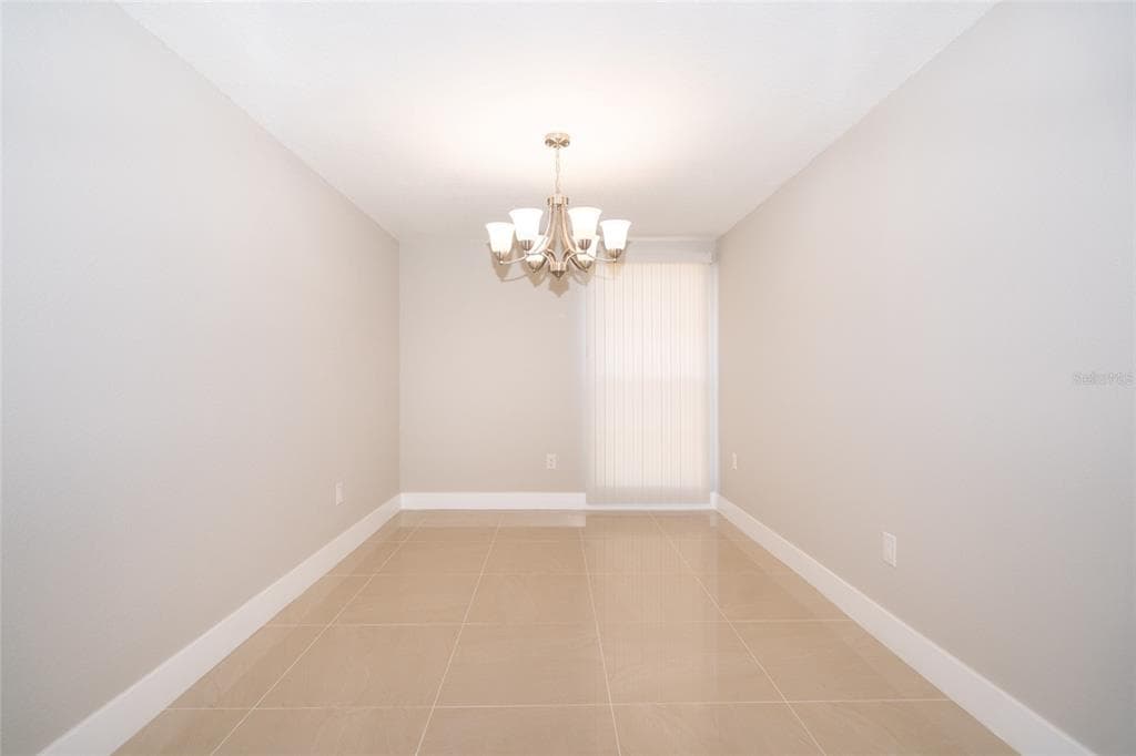 415 COUNTRY CLUB DRIVE photo 10