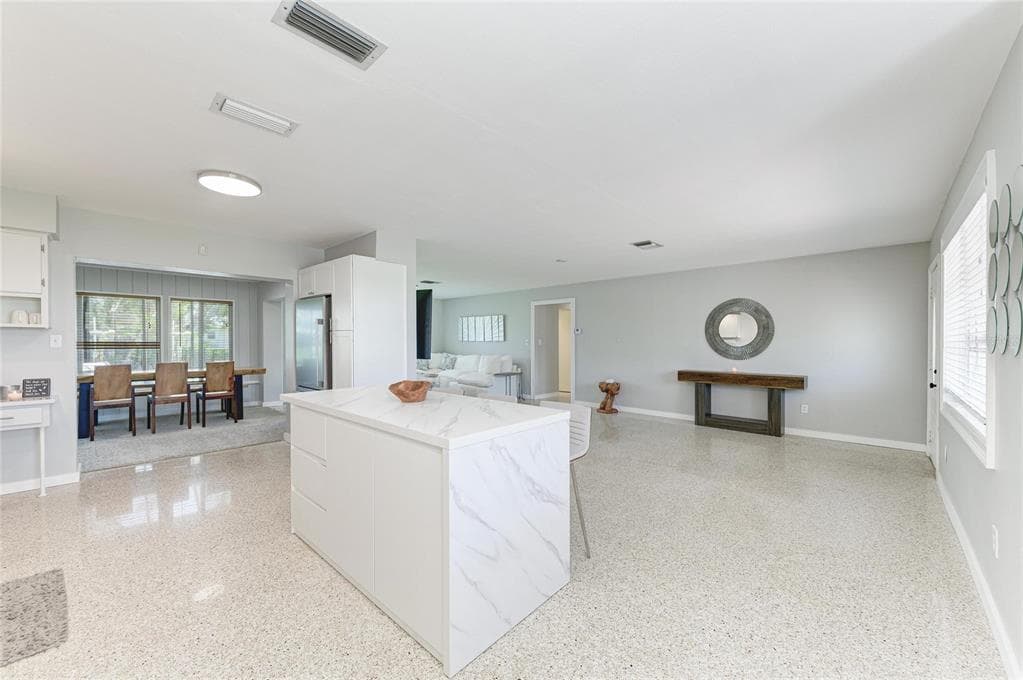 302 DONA DRIVE photo 23