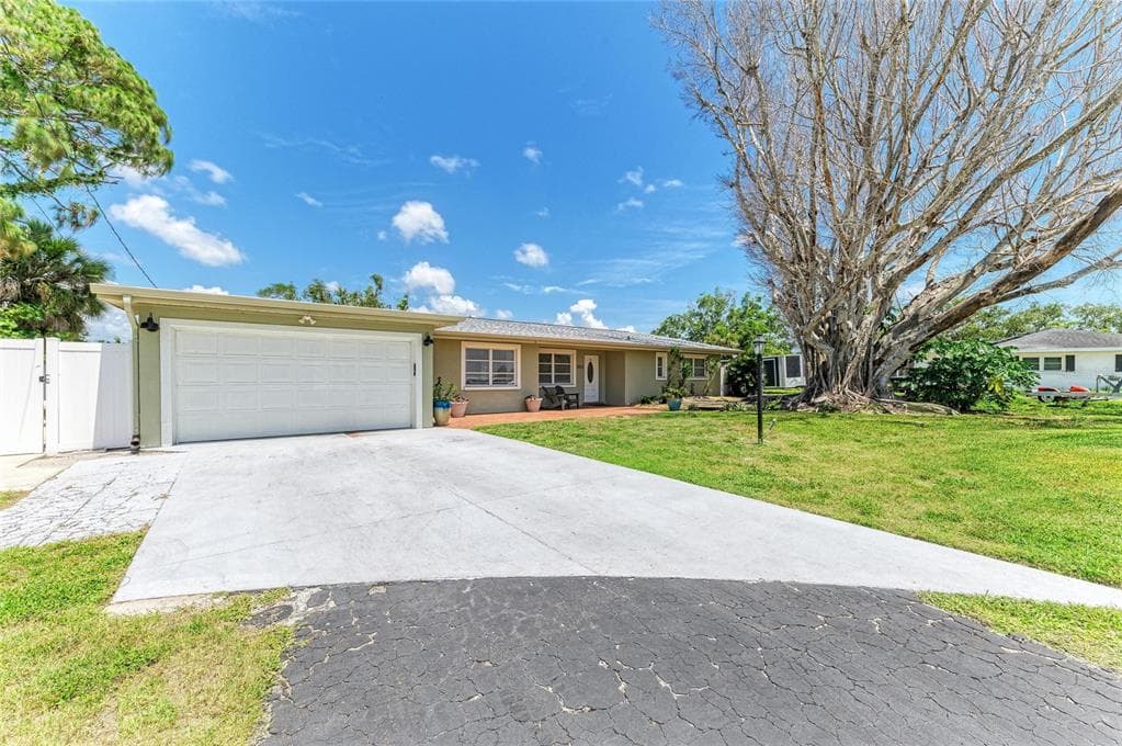 302 DONA DRIVE photo 7