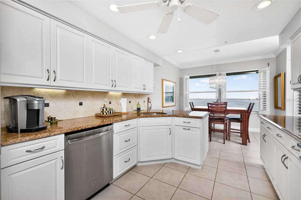 200 HARBOR WALK DRIVE 233 photo 25