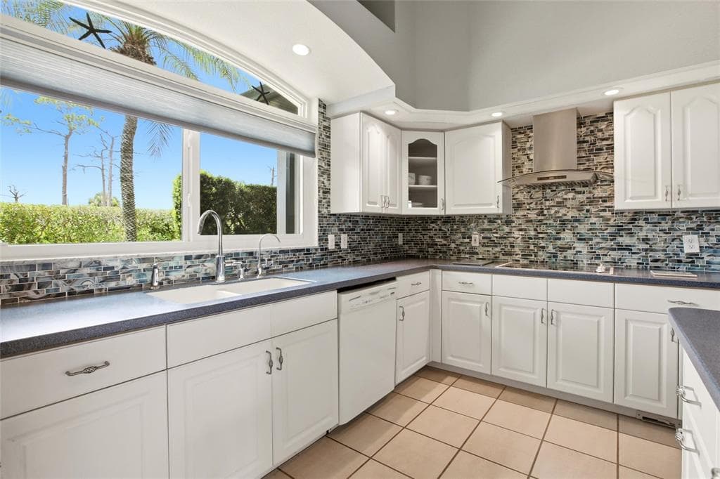 7100 SAN CASA DRIVE photo 16