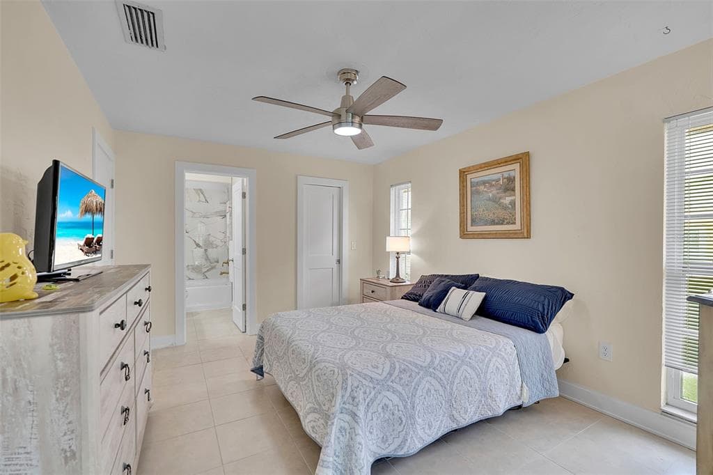 332 SHORE DRIVE photo 24