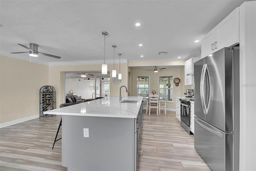 332 SHORE DRIVE photo 18