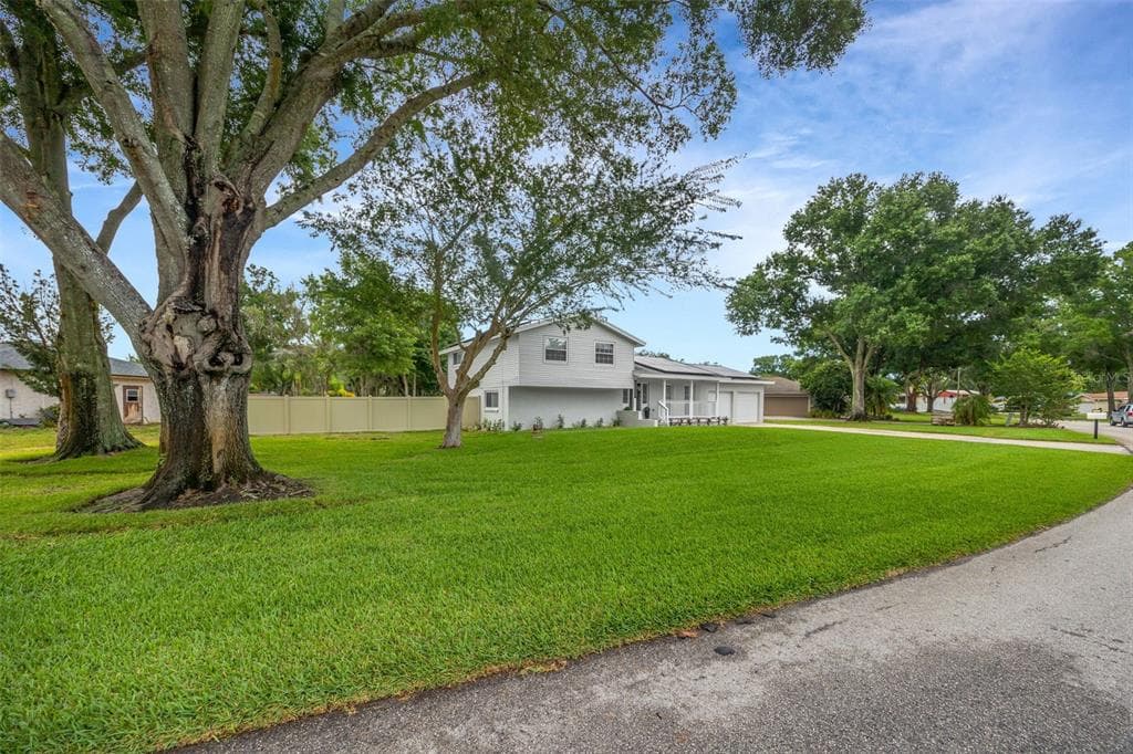 22369 SOUTHSHORE DRIVE photo 6