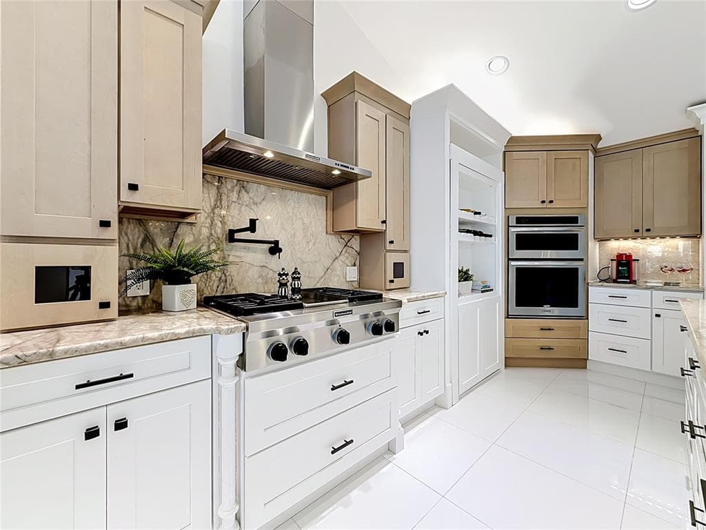 324 LEEWARD ISLAND photo 12