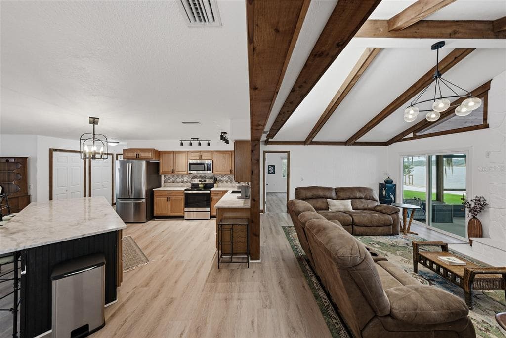 914 MANGHAM ROAD photo 18