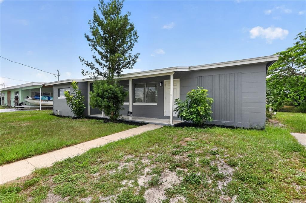 691 SHARON CIRCLE photo 7